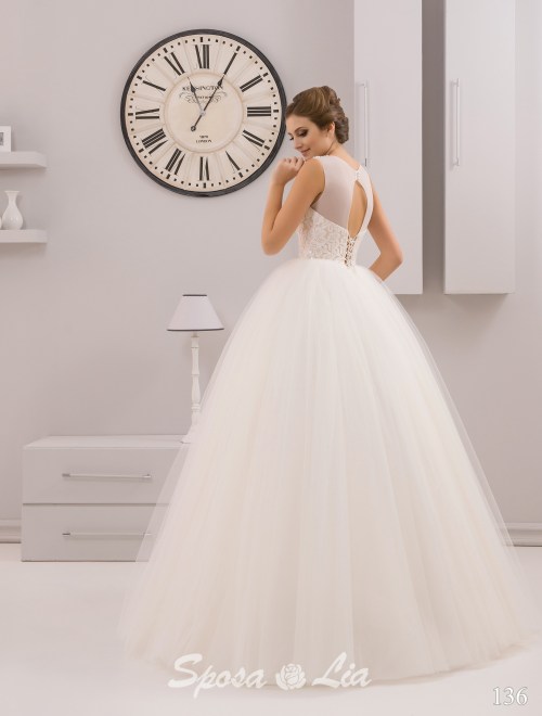 https://www.sposa-lia.com/images/stories/virtuemart/product/136 (3).jpg